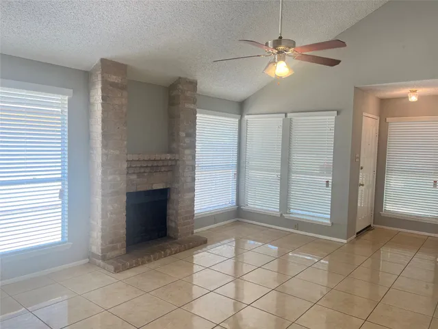 $1,400 | 13643 Vickston Lane, Houston, TX 77014