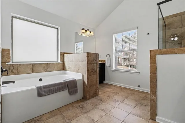 $500,000 | 622 Stream Court, Fairburn, GA 30213