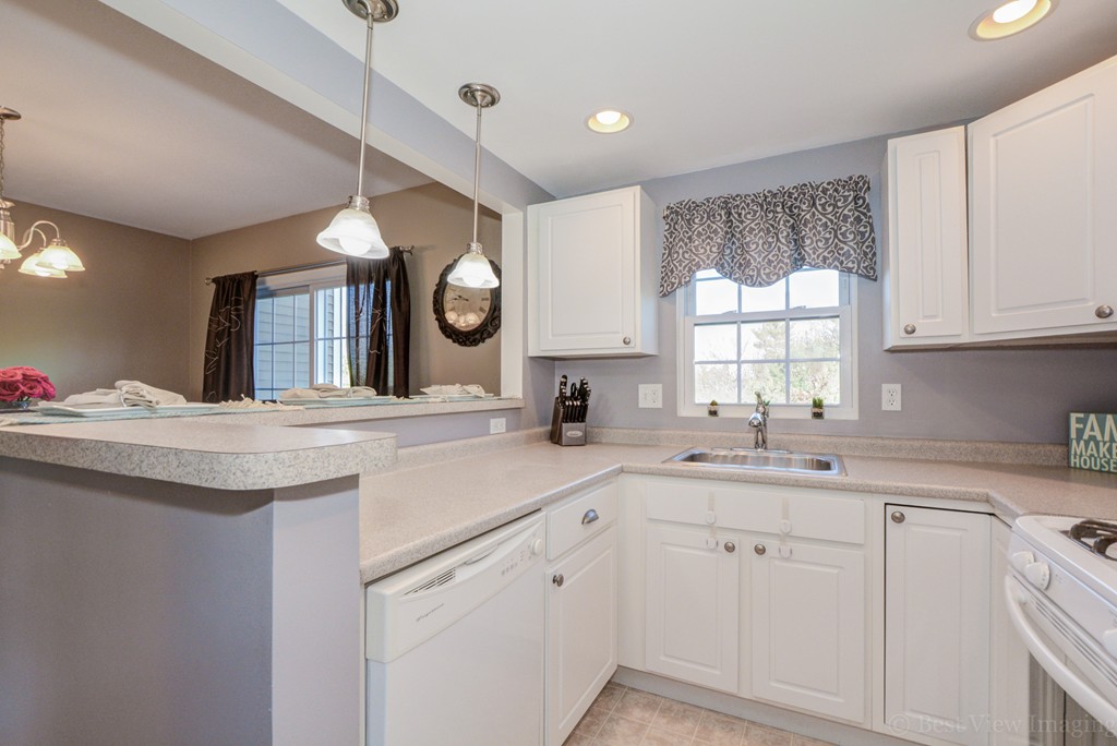 42 Turtle Brook Road, Unit NOT FHA Canton, MA 02021 - Photo 10 of 24 Gallery Image 10