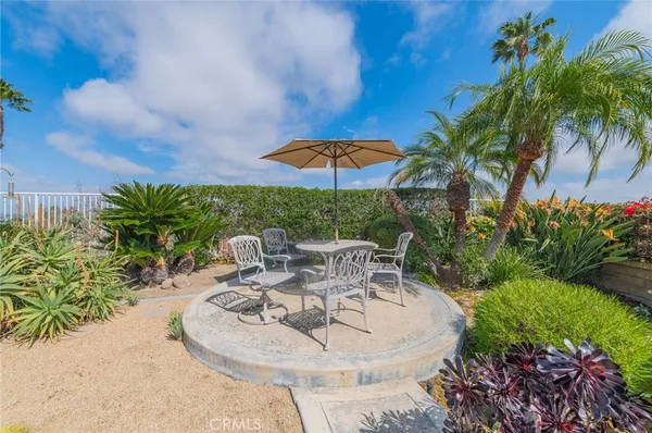 a view of outdoor space yard and patio