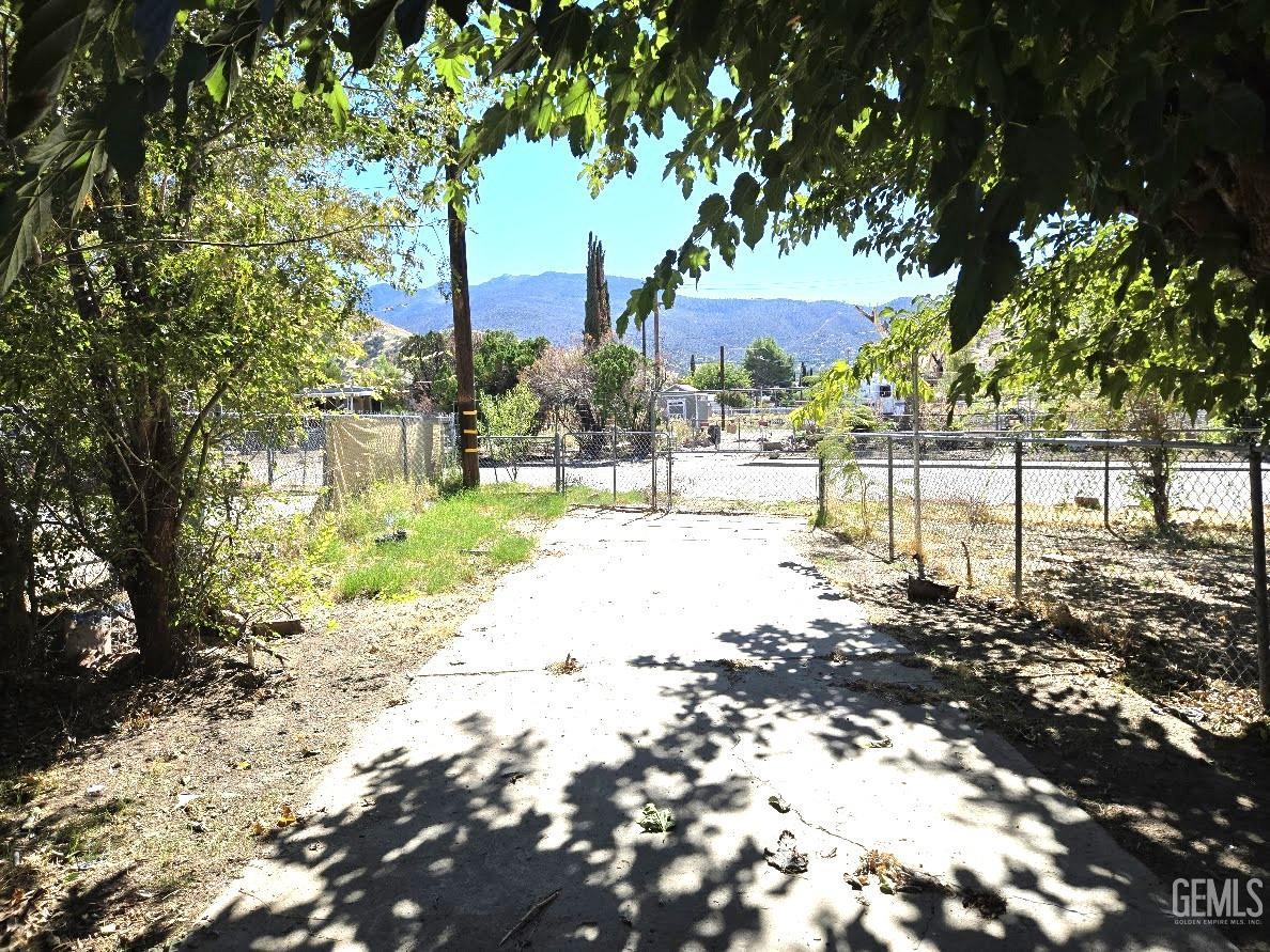 Undisclosed Address Lake Isabella, CA 93240 - Photo 14 of 16 a view of yard