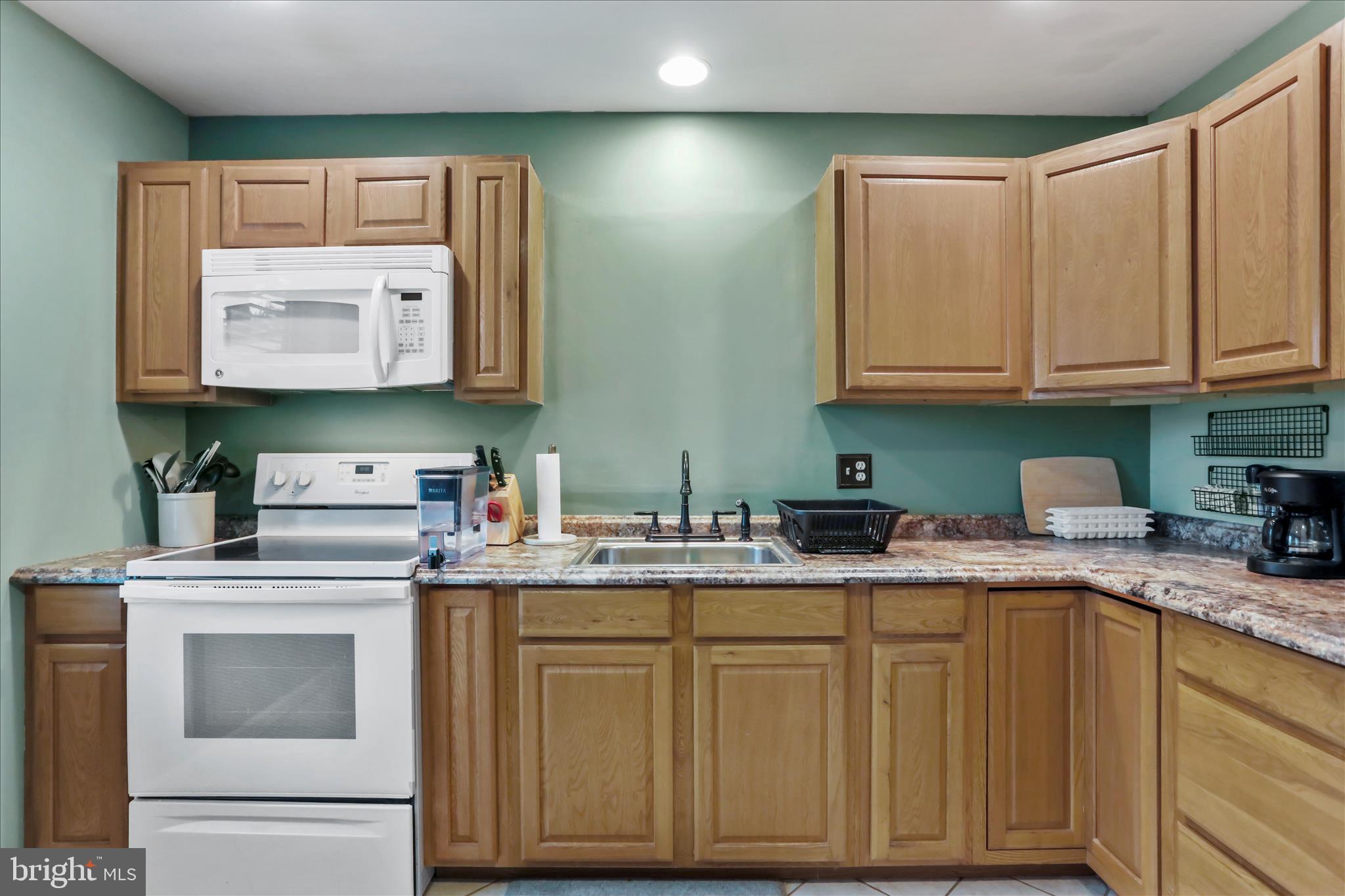 4381 Engle Molers Road Shepherdstown, WV 25443 - Photo 11 of 42 Great kitchen space