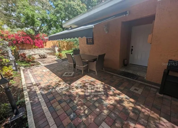 $2,400 | 1602 Amberlea Drive South, Dunedin, FL 34698