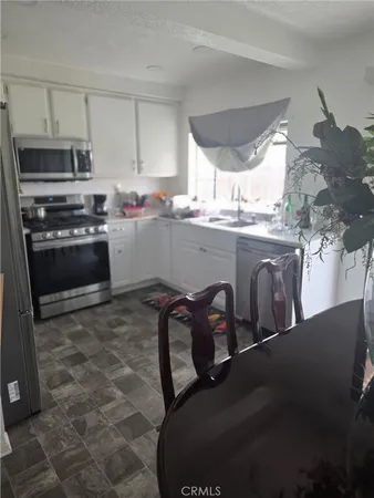 $475,000 | 2099 Applewood Street, Colton, CA 92324