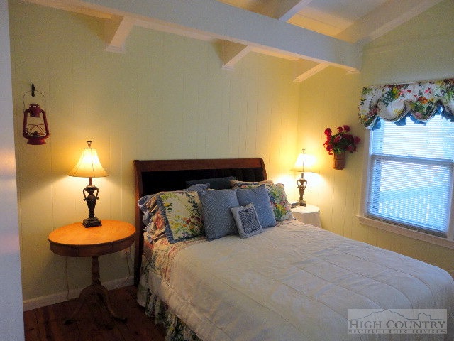 8399 Hemlock Ridge Road Blowing Rock, NC 28605 - Photo 21 of 25 Gallery Image 21