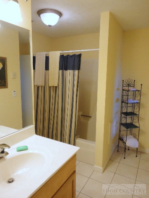 8399 Hemlock Ridge Road Blowing Rock, NC 28605 - Photo 22 of 25 Gallery Image 22