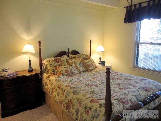8399 Hemlock Ridge Road Blowing Rock, NC 28605 - Photo 24 of 25 Gallery Image 24