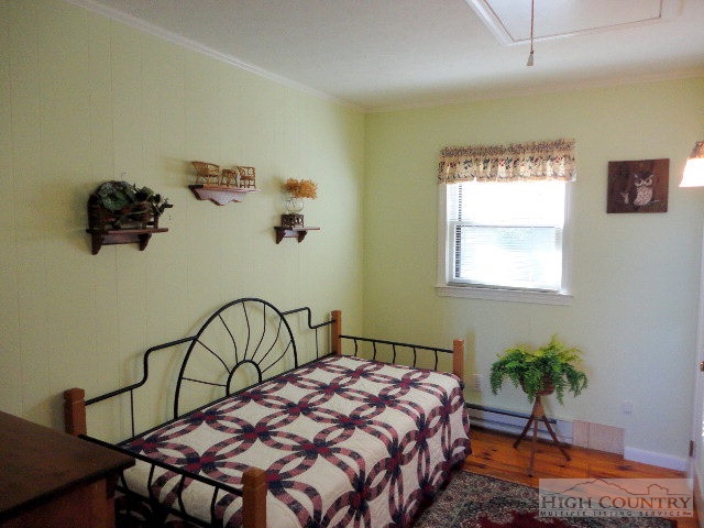 8399 Hemlock Ridge Road Blowing Rock, NC 28605 - Photo 3 of 25 Gallery Image 3
