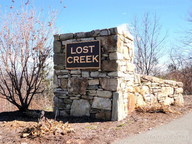 8399 Hemlock Ridge Road Blowing Rock, NC 28605 - Photo 6 of 25 Gallery Image 6
