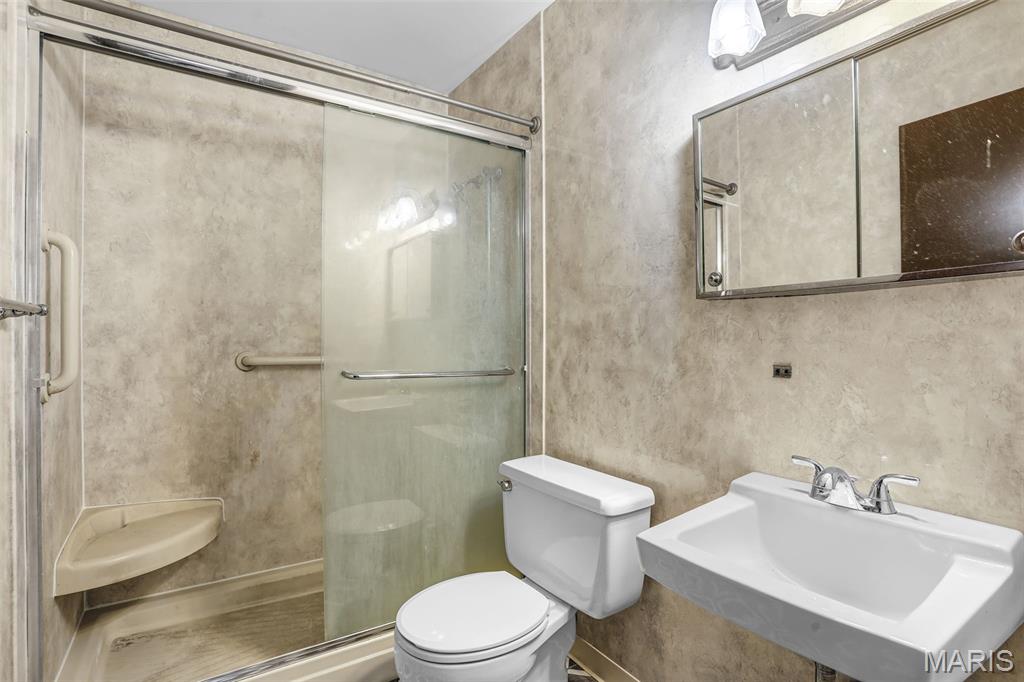 1301 Springfield Drive Belleville, IL 62221 - Photo 12 of 28