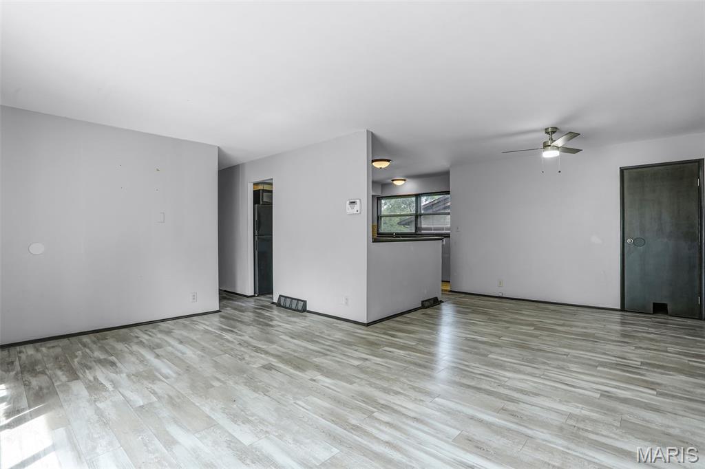 1301 Springfield Drive Belleville, IL 62221 - Photo 5 of 28