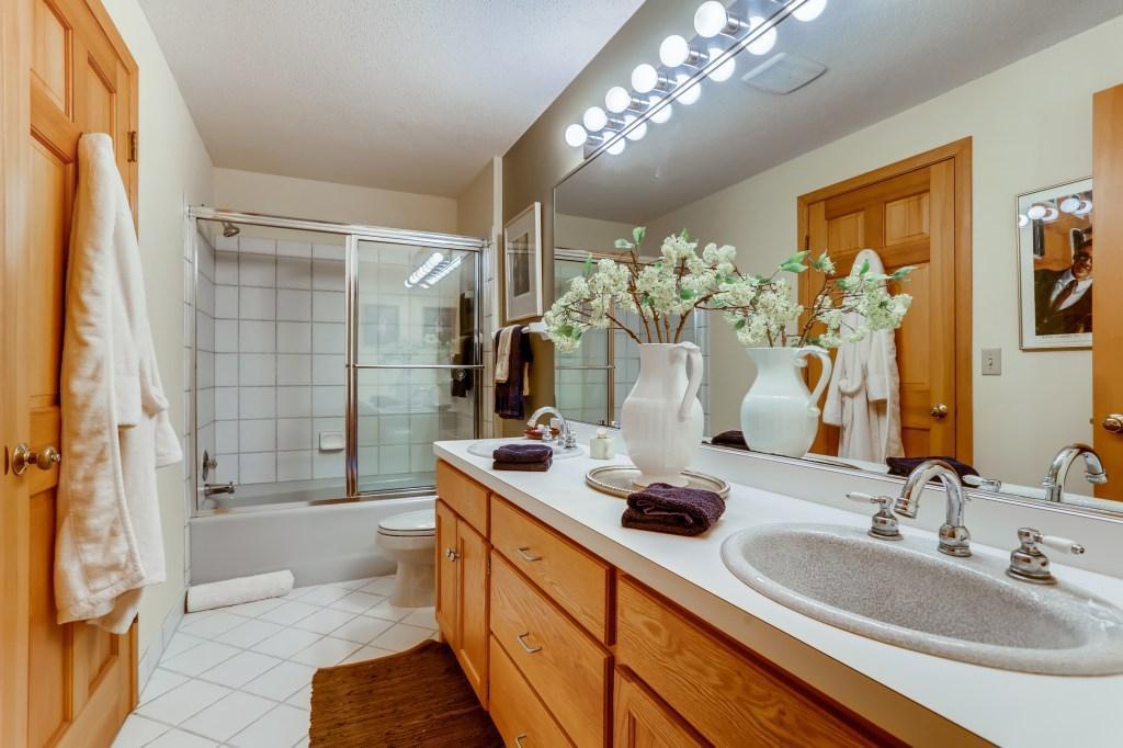2400 Crosby Road Minnetonka, MN 55391 - Photo 26 of 38 Gallery Image 26