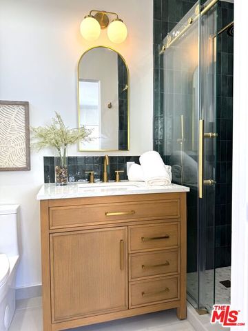 $835,000 | 4579 Ambrose Avenue, Unit 8, Los Angeles, CA 90027