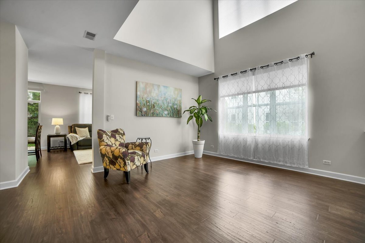 240 Grand Ridge Road St. Charles, IL 60175 - Photo 8 of 27