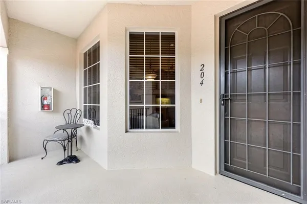 a view of livingroom with windows