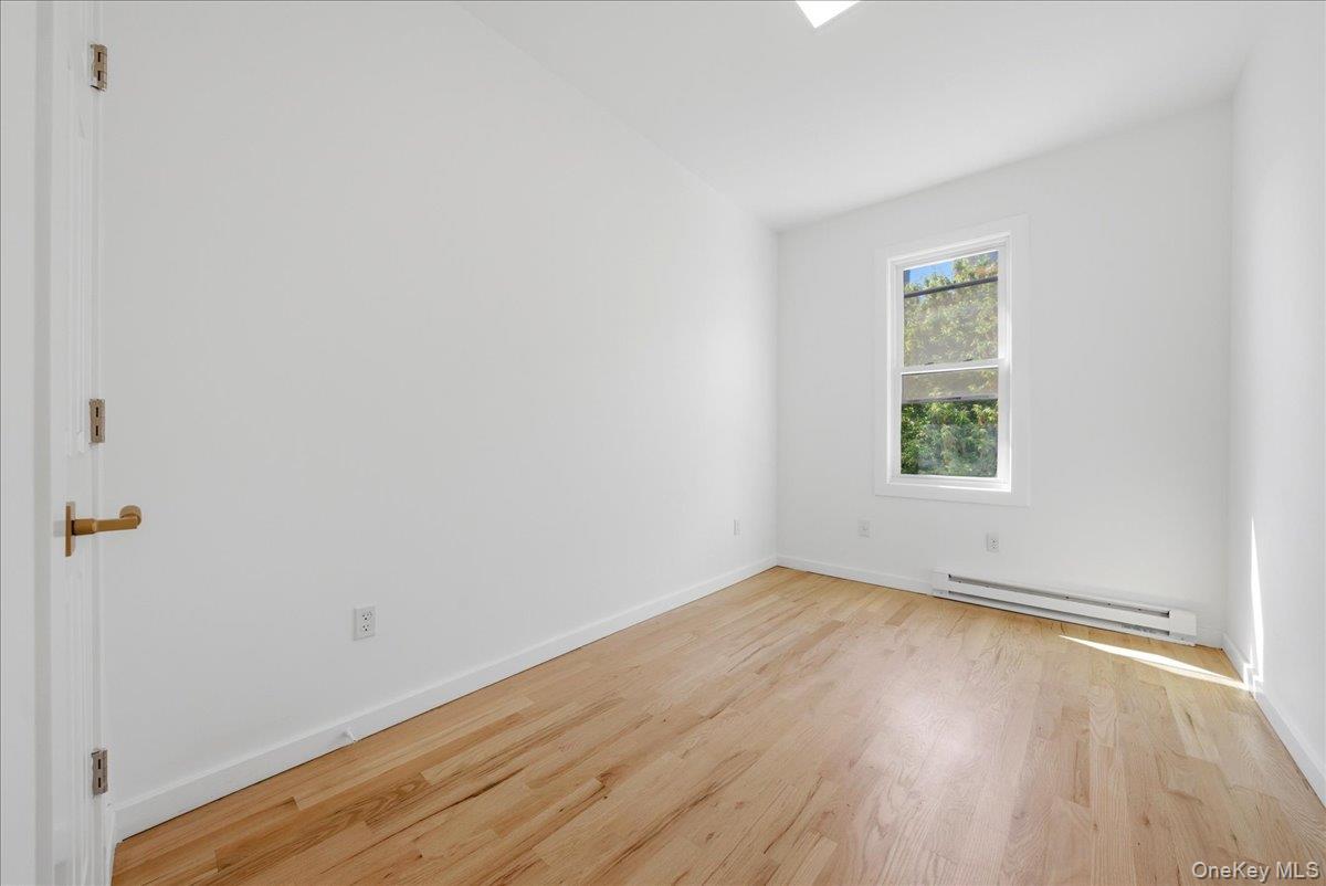 2407 Butler Place Bronx, NY 10461 - Photo 21 of 39