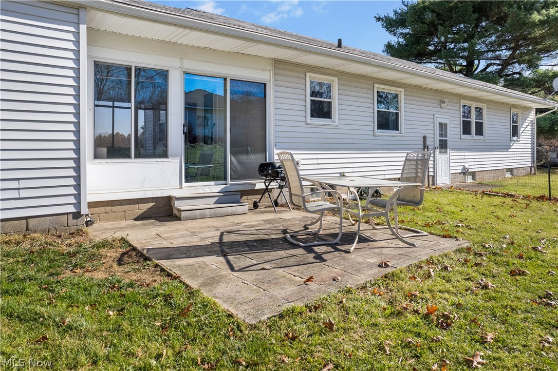 79 West Nimisila Road Akron, OH 44319 - Photo 23 of 32 Patio