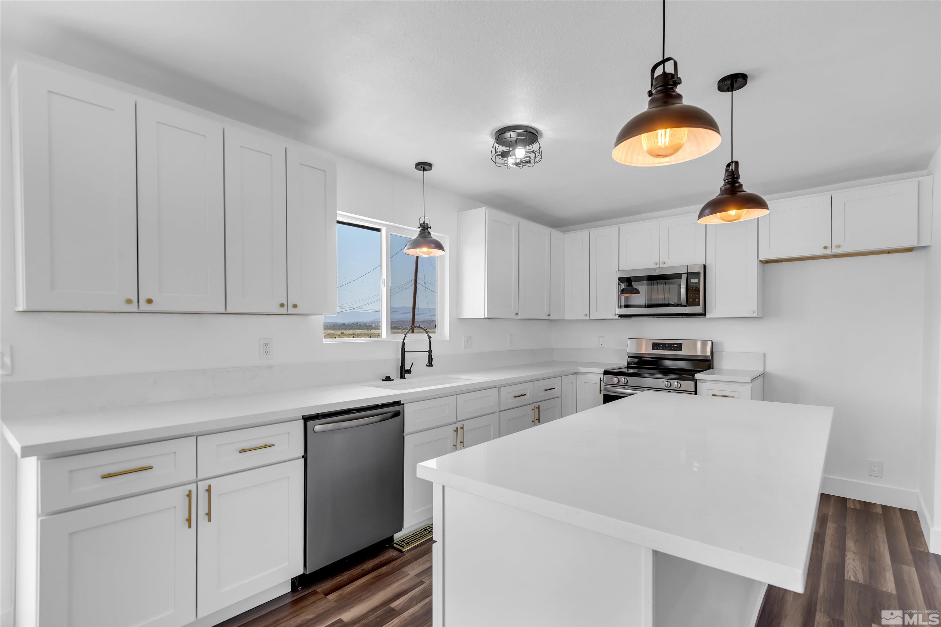 10565 Pine Street Reno, NV 89506 - Photo 5 of 26 Photo 5