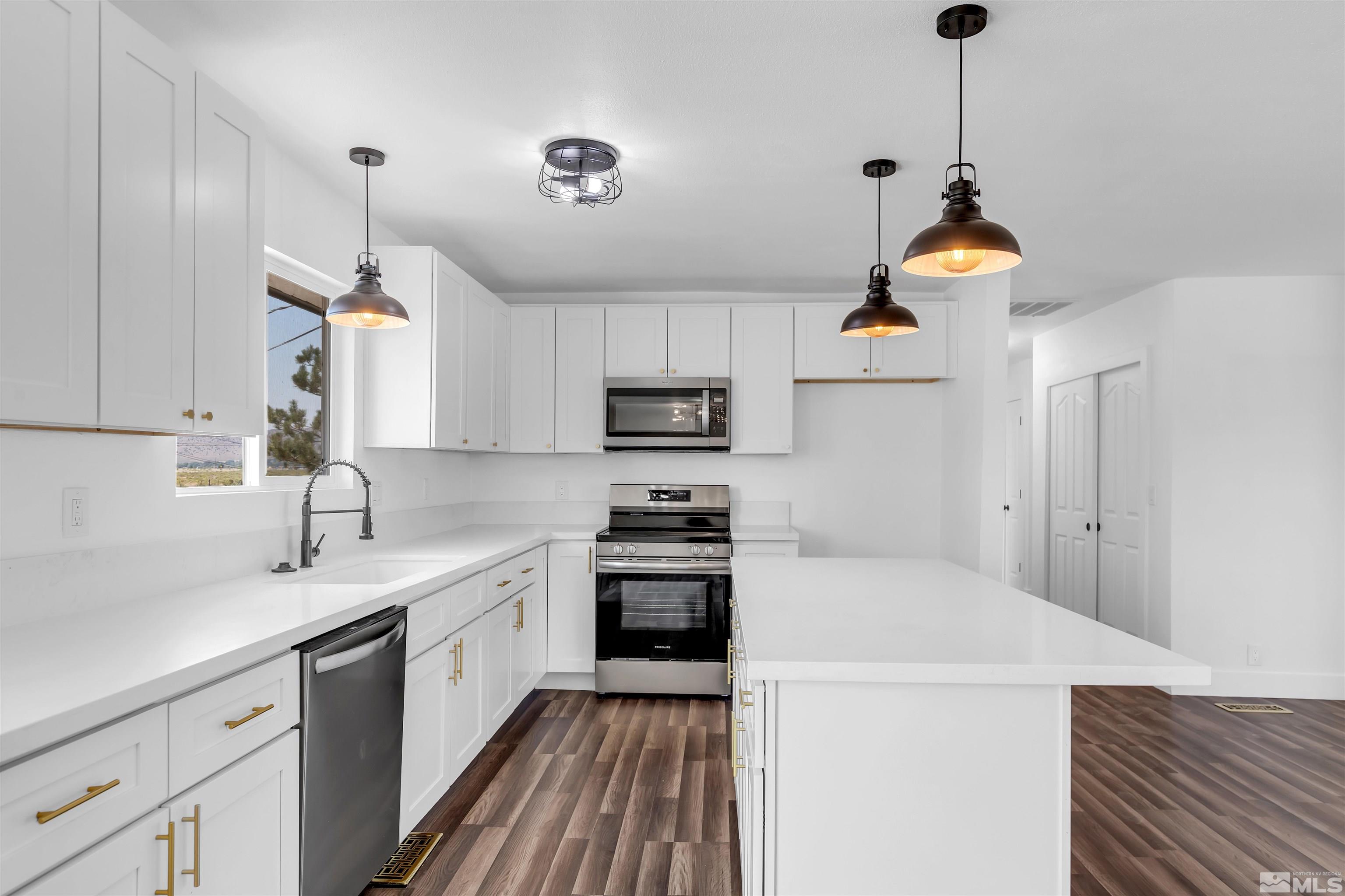 10565 Pine Street Reno, NV 89506 - Photo 6 of 26 Photo 6