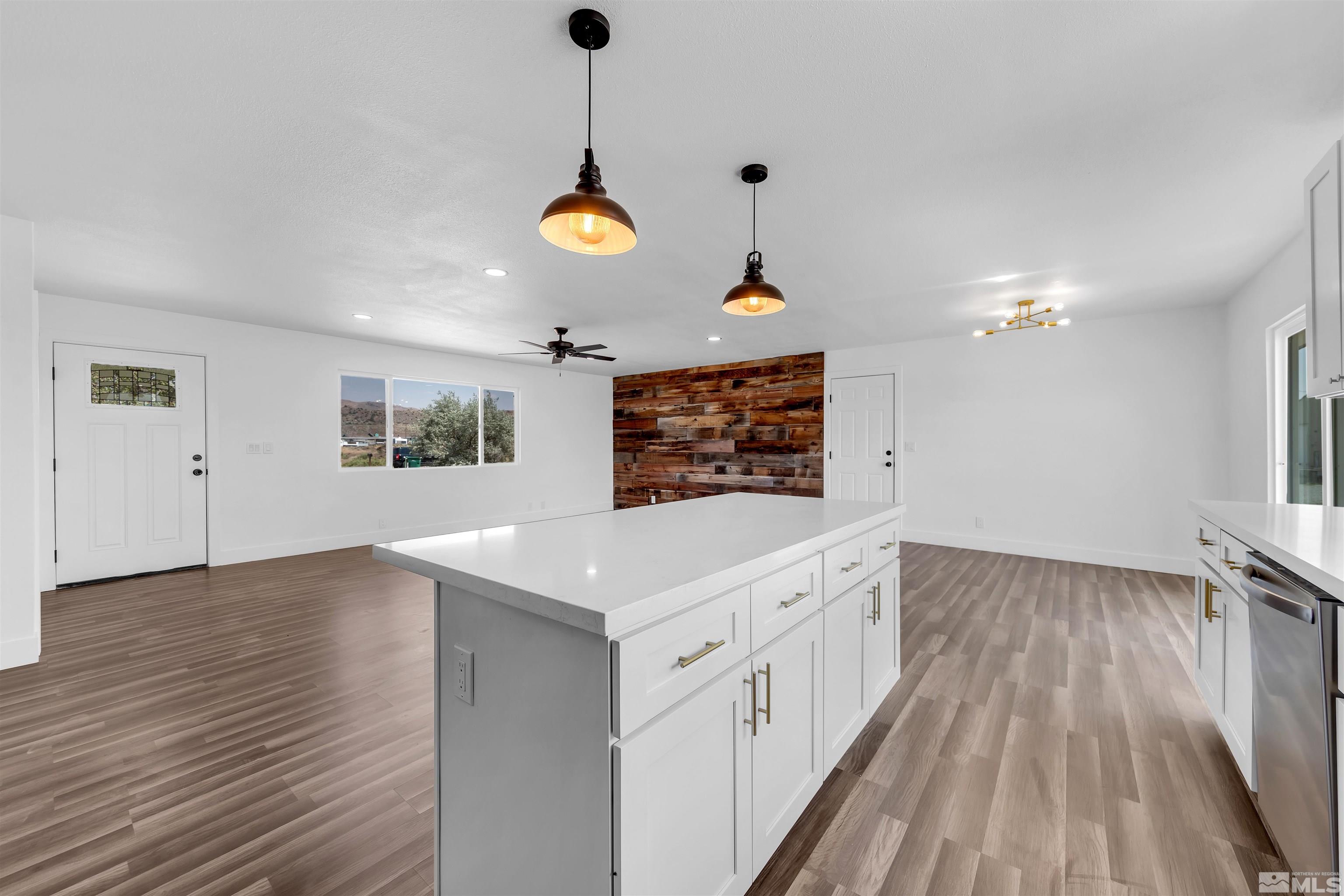 10565 Pine Street Reno, NV 89506 - Photo 8 of 26 Photo 8