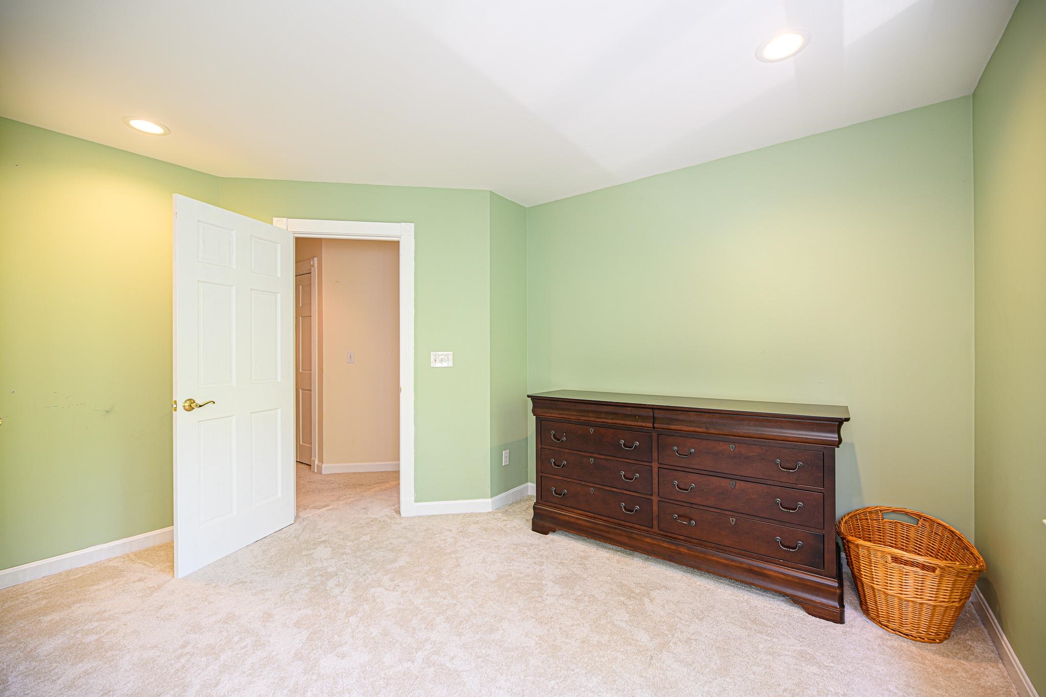 5 Gale Road Hampton, NH 03842 - Photo 30 of 40