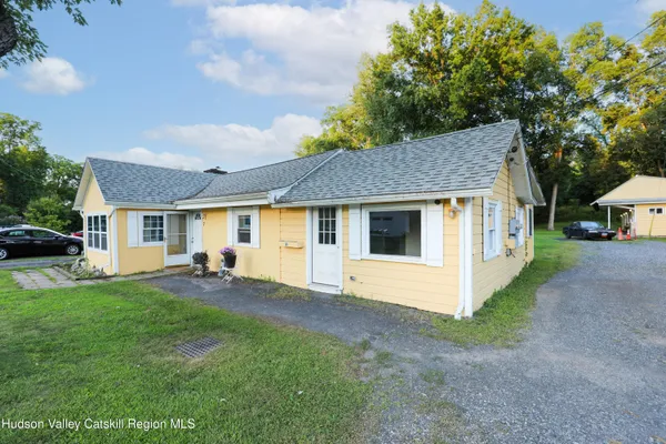 $895,000 | 181 Glenerie Boulevard, Saugerties, NY 12477