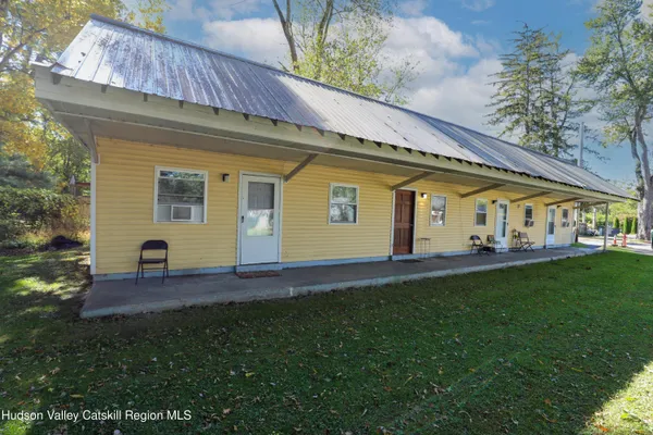 $895,000 | 181 Glenerie Boulevard, Saugerties, NY 12477