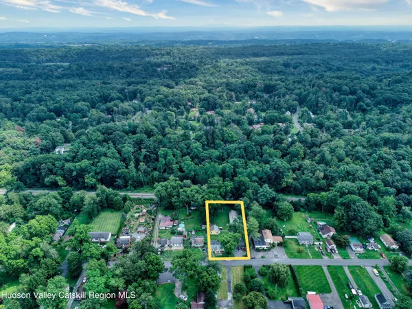 $895,000 | 181 Glenerie Boulevard, Saugerties, NY 12477