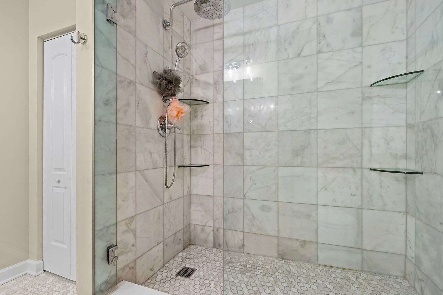 21 West Chestnut Street, Unit 1206 Chicago, IL 60610 - Photo 14 of 19