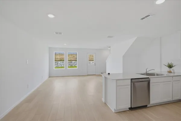 $2,390 | 862 Lynx Street, Davenport, FL 33837