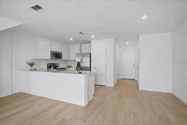 $2,390 | 862 Lynx Street, Davenport, FL 33837