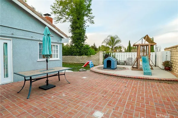 $925,000 | 25426 Ave Escalera, Valencia, CA 91355