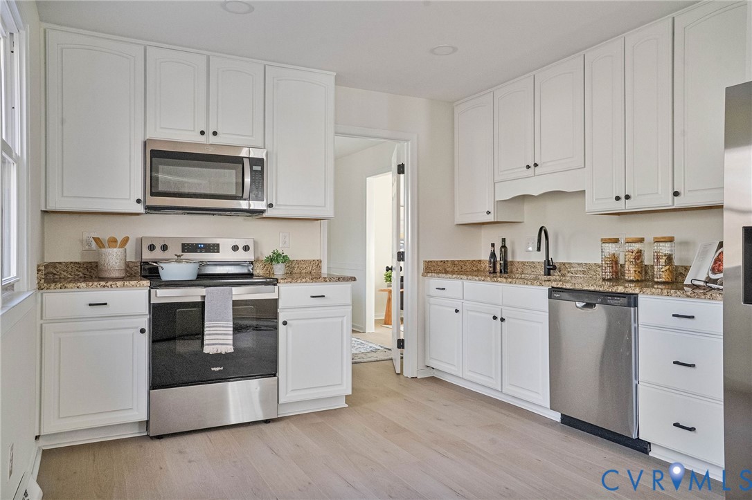 2338 Wrens Nest Road Richmond, VA 23235 - Photo 10 of 35