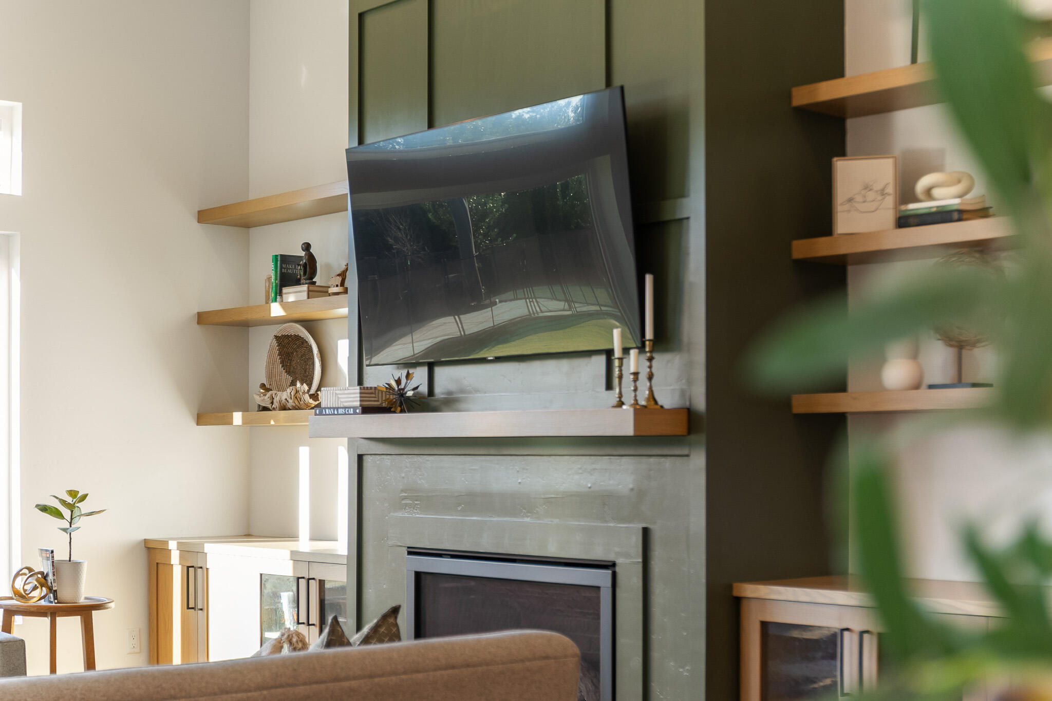 131 North Anderson Road, Unit B Exeter, CA 93221 - Photo 22 of 86 22 Living Room Preview