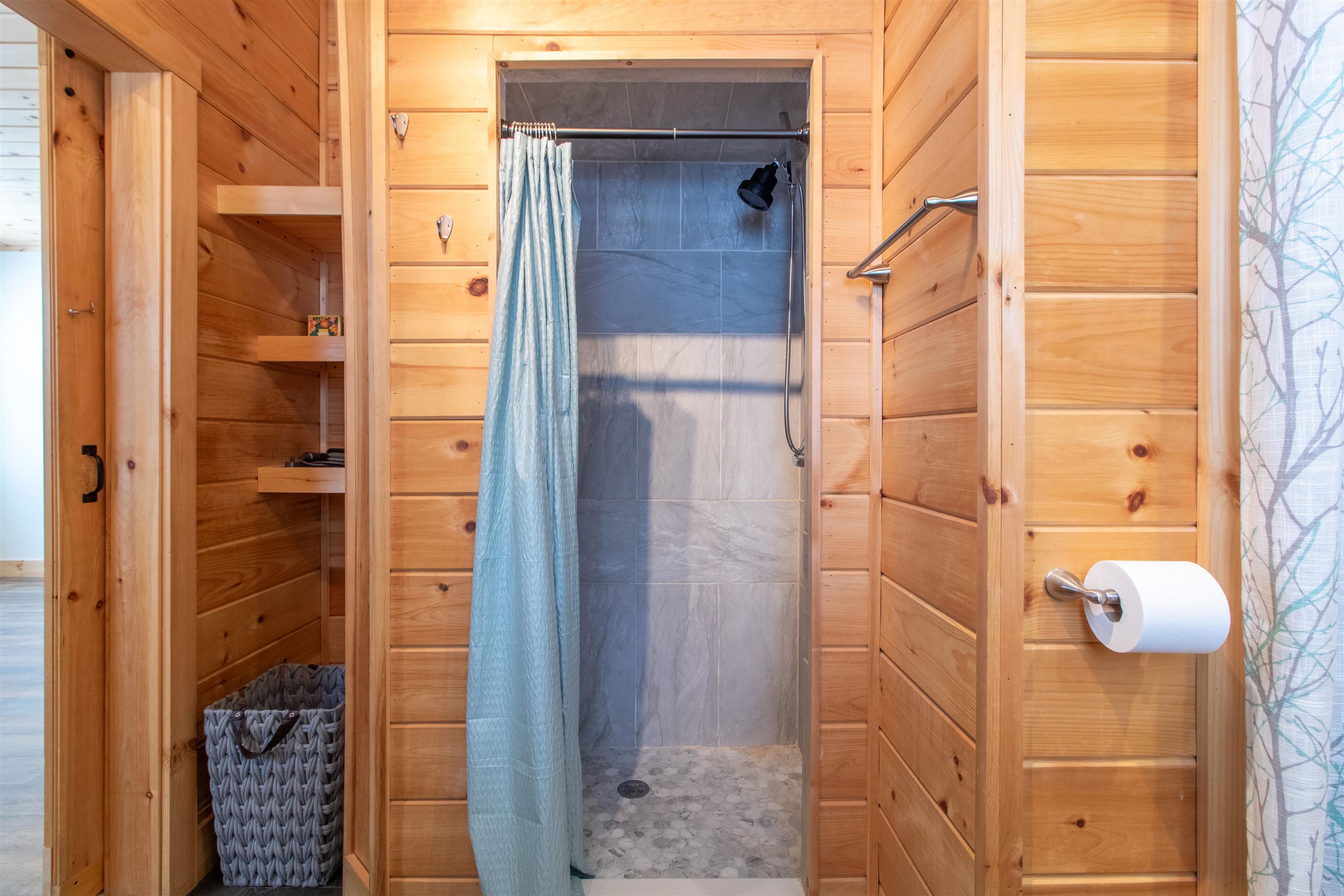 472 Wolcott Street Hardwick, VT 05843 - Photo 13 of 21