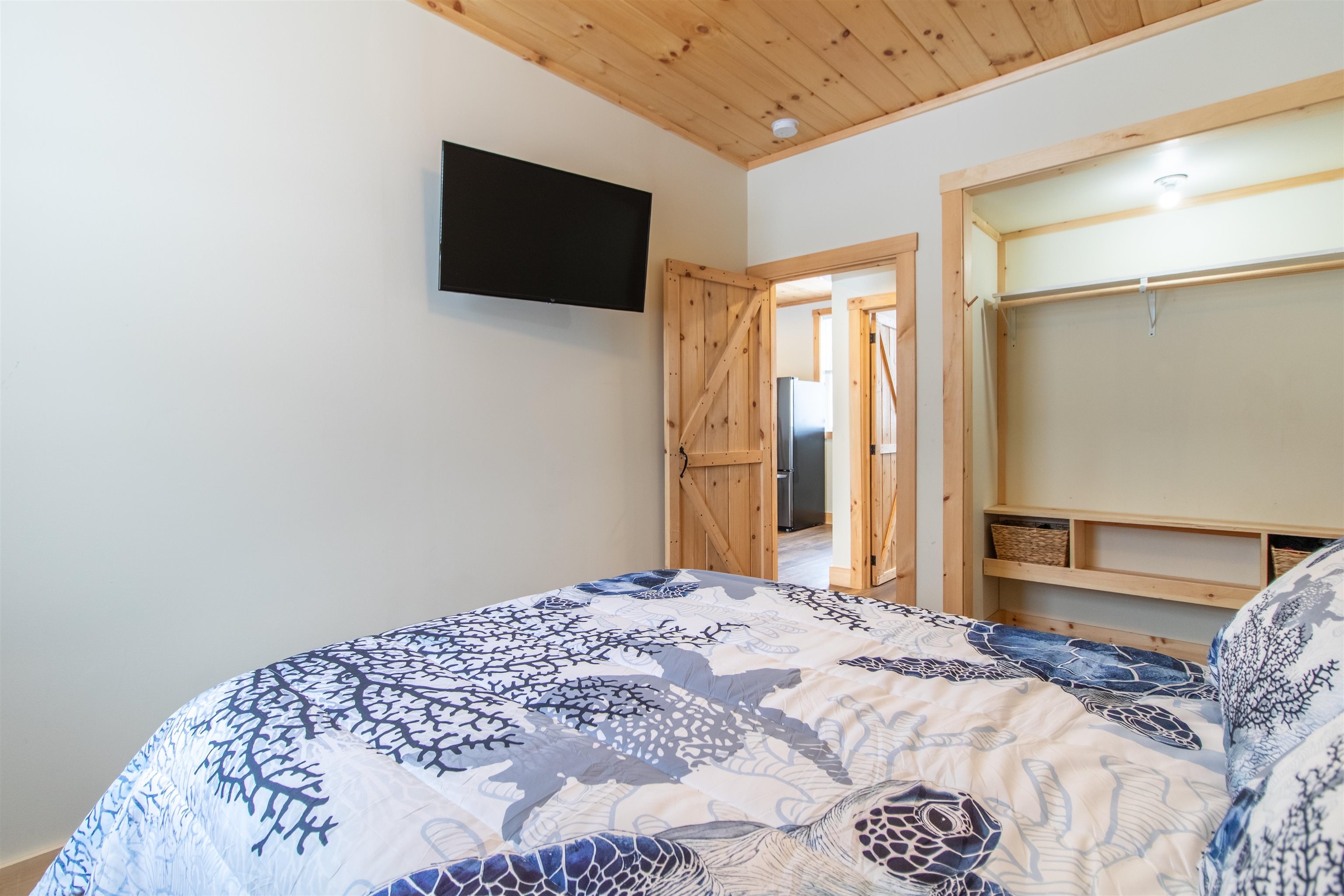 472 Wolcott Street Hardwick, VT 05843 - Photo 9 of 21