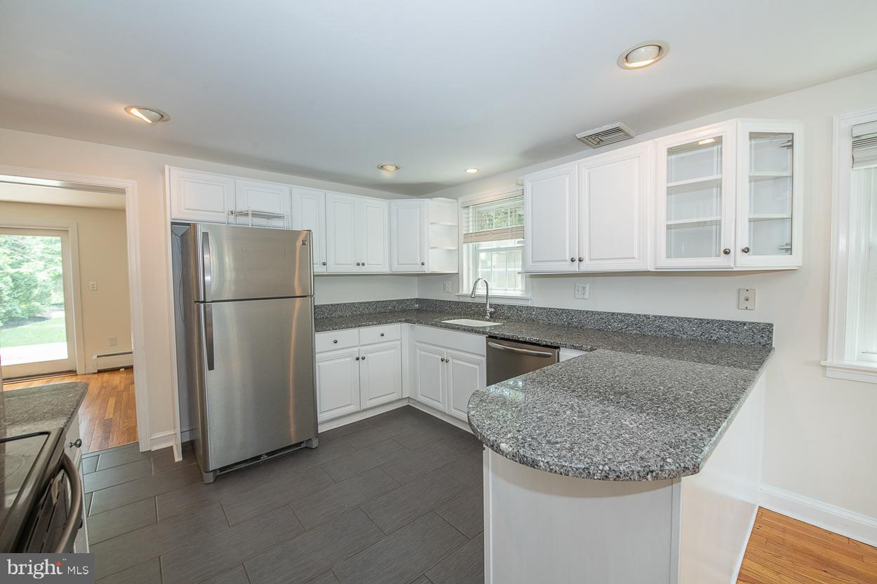 108 Lantoga Road Wayne, PA 19087 - Photo 14 of 39 Gallery Image 14