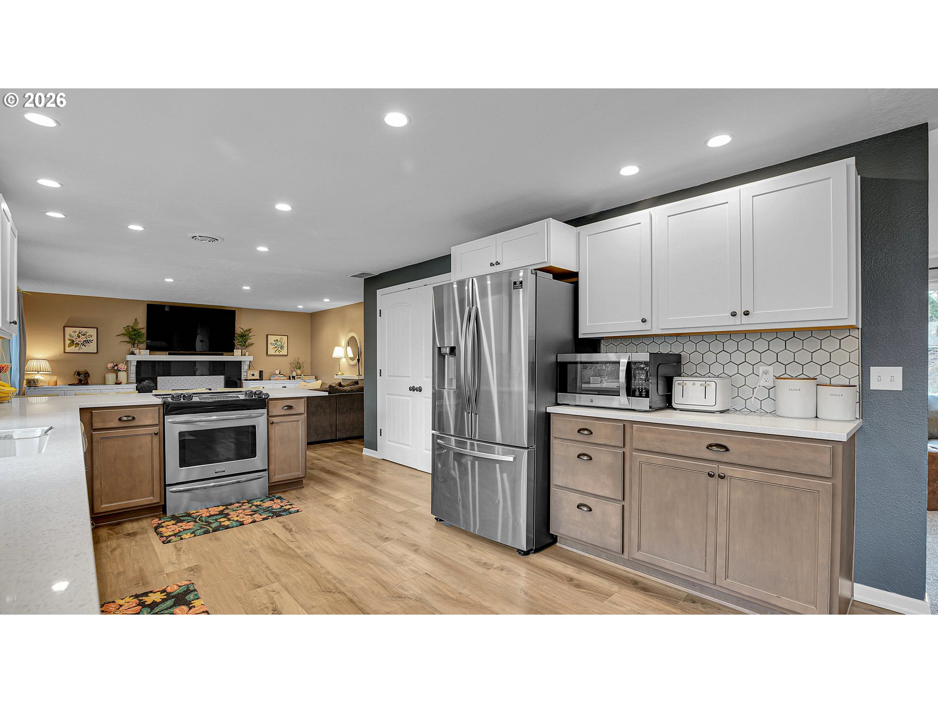 16385 Southwest Division Street Beaverton, OR 97007 - Photo 16 of 48 Family Room