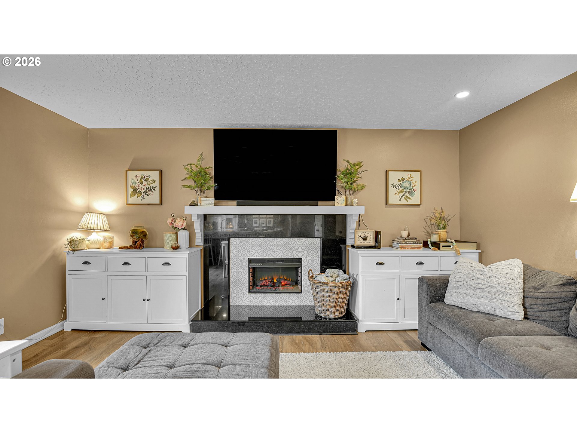 16385 Southwest Division Street Beaverton, OR 97007 - Photo 18 of 48 Family Room