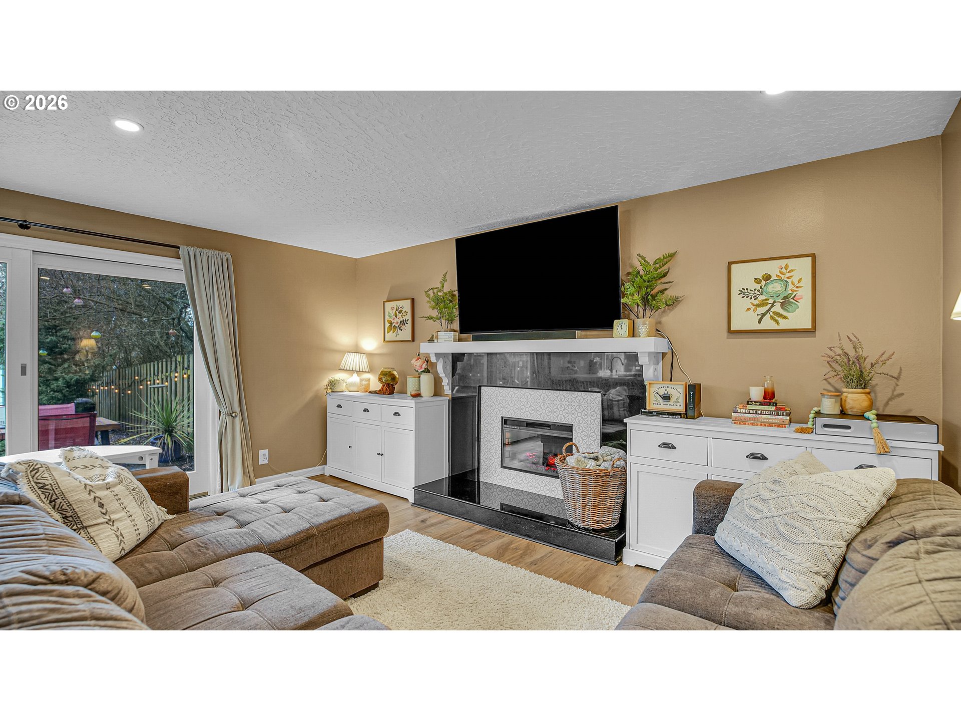 16385 Southwest Division Street Beaverton, OR 97007 - Photo 20 of 48 Family Room