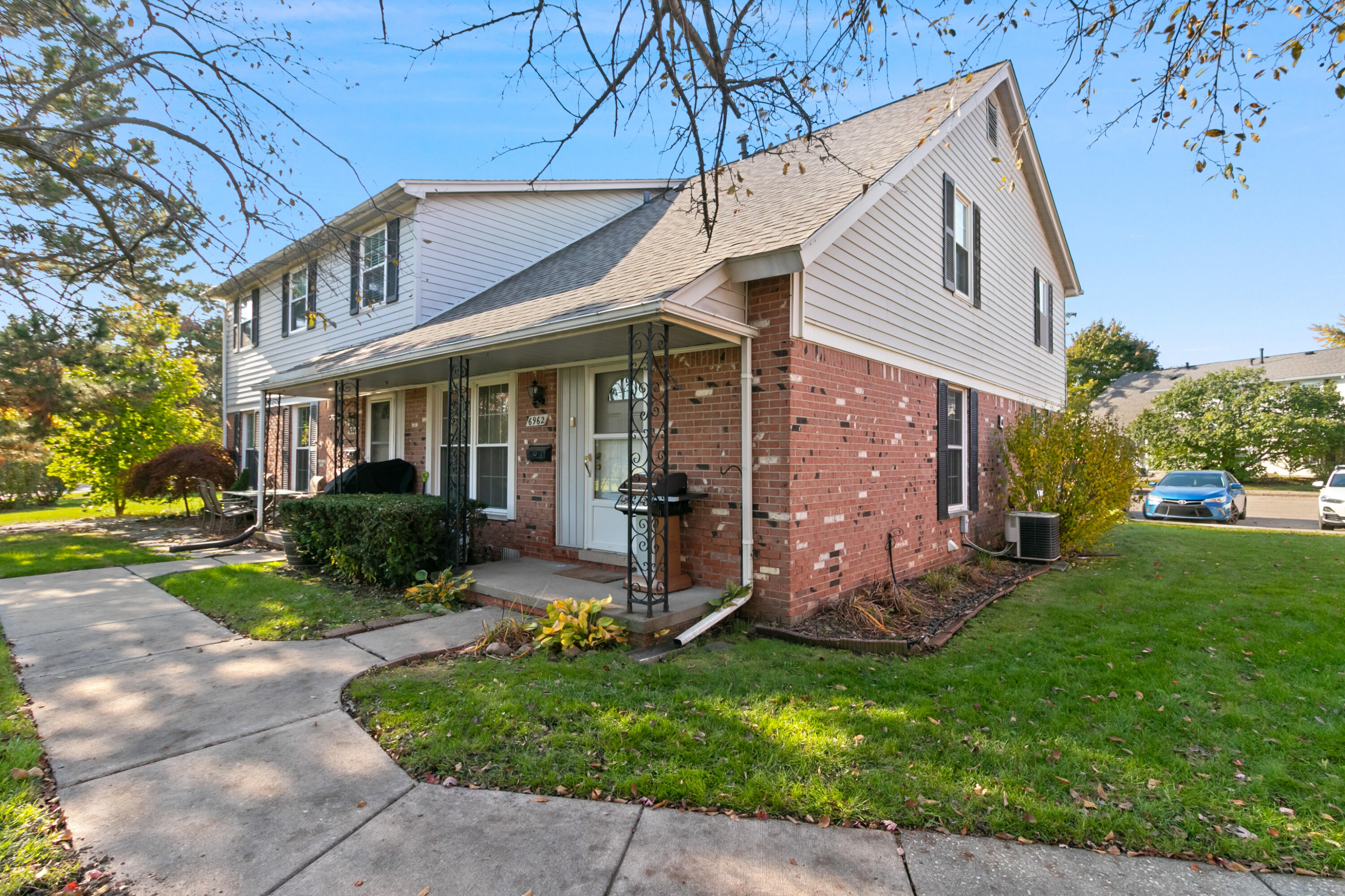 6962 Harvard Lane Canton, MI 48187 - Photo 1 of 22 6962 Harvard Exterior