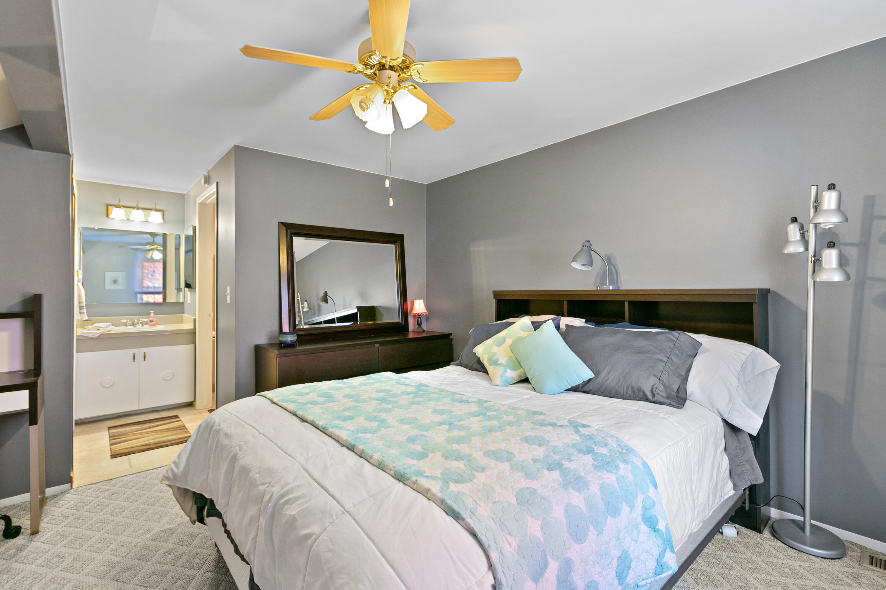 6962 Harvard Lane Canton, MI 48187 - Photo 11 of 22 6962 Harvard Bedroom