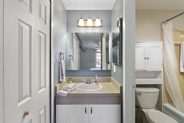 $130,000 | 6962 Harvard Lane, Canton, MI 48187