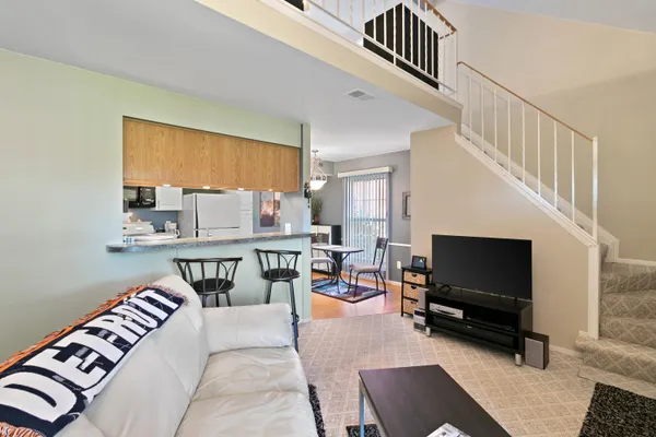 $130,000 | 6962 Harvard Lane, Canton, MI 48187