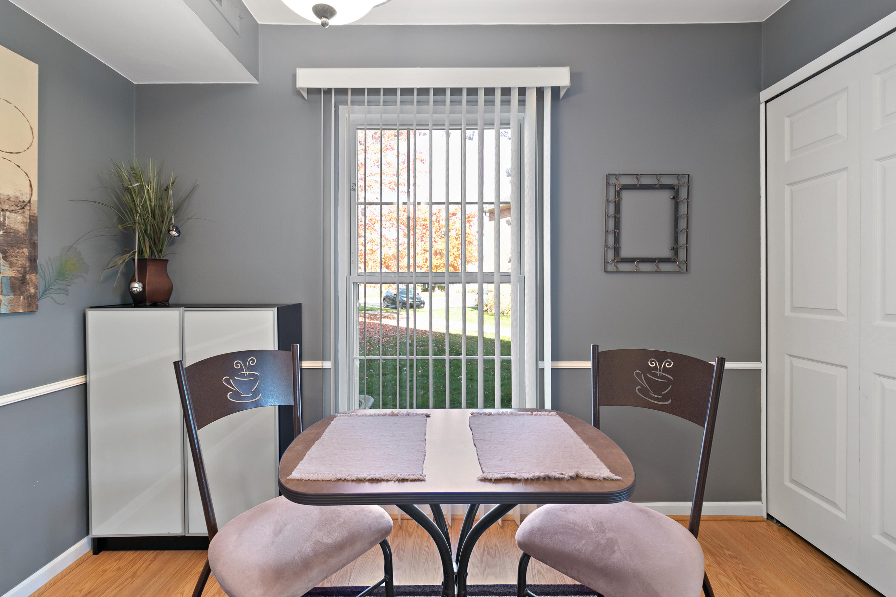 6962 Harvard Lane Canton, MI 48187 - Photo 3 of 22 6962 Harvard Dining