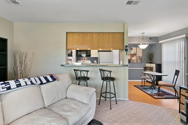 $130,000 | 6962 Harvard Lane, Canton, MI 48187