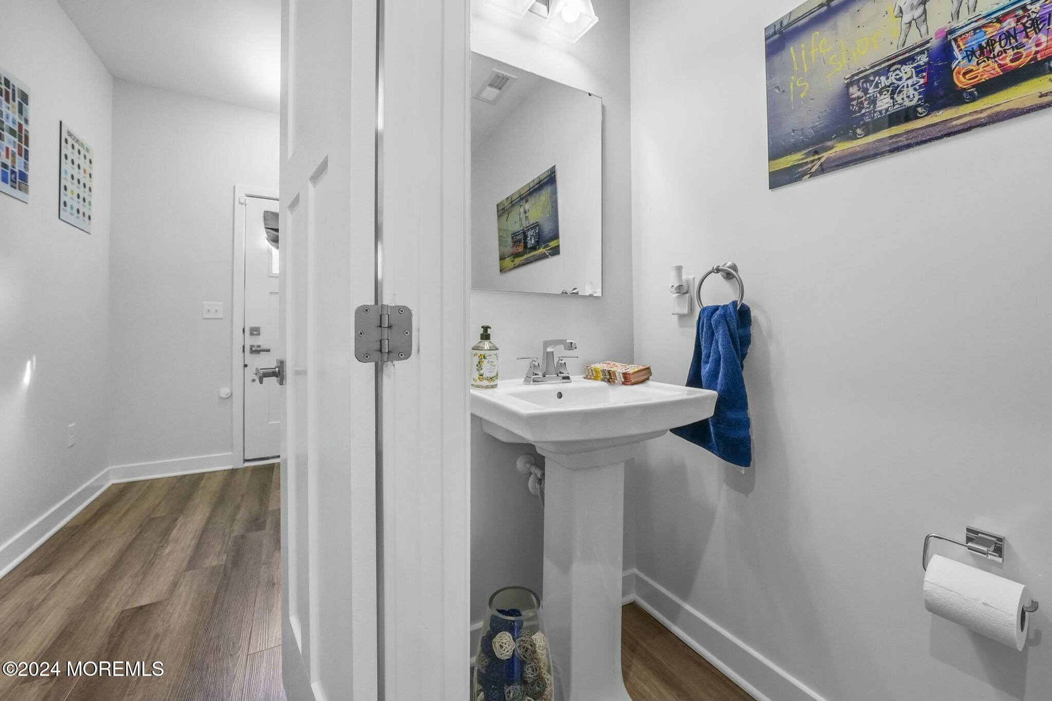 9 Athens Way Cliffwood, NJ 07721 - Photo 7 of 37 tempImageASvJ0G