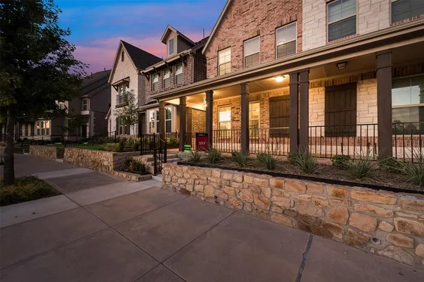 $2,895 | 7853 Sunset Boulevard, Rowlett, TX 75088