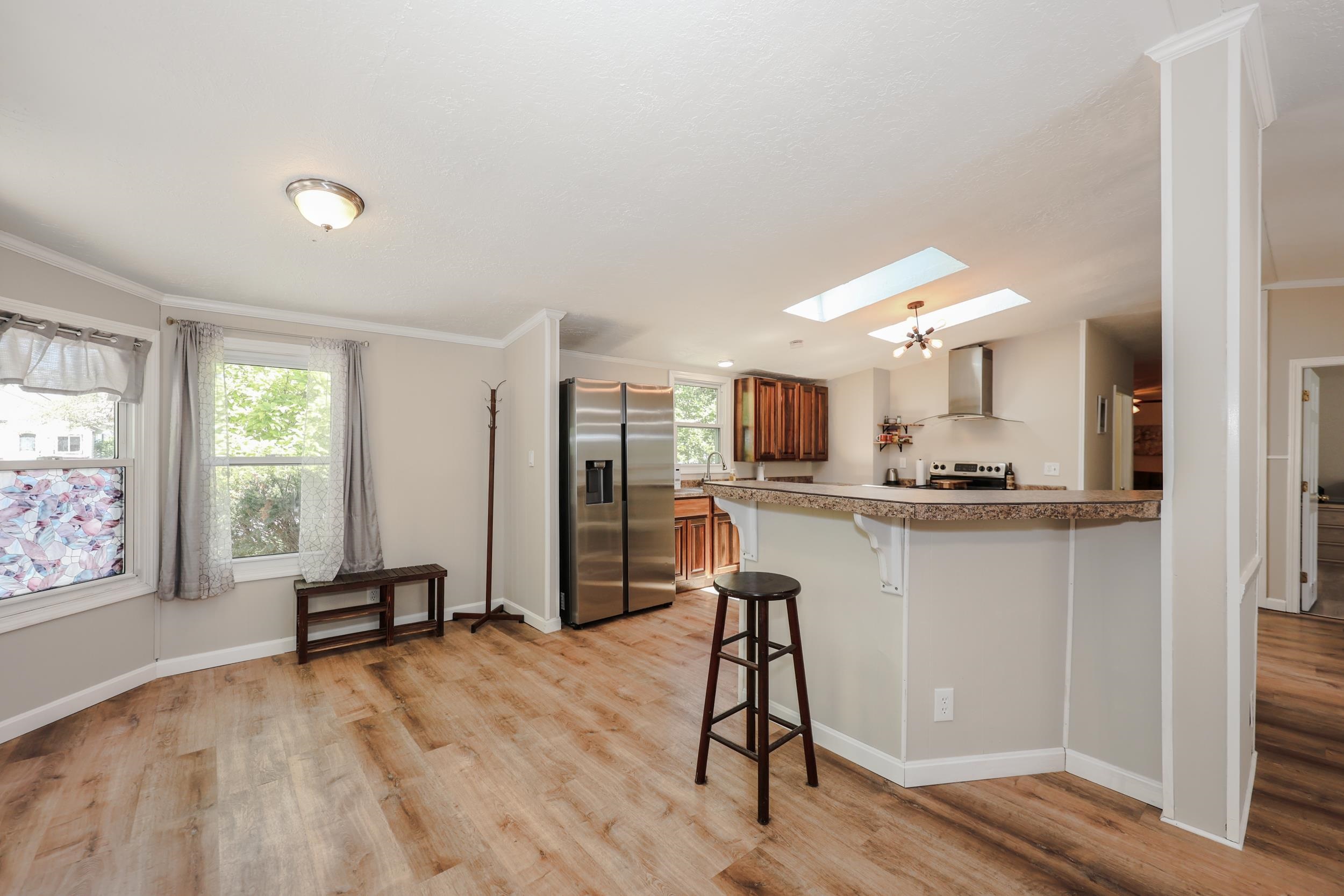 10 Fifield Street Concord, NH 03303 - Photo 8 of 59