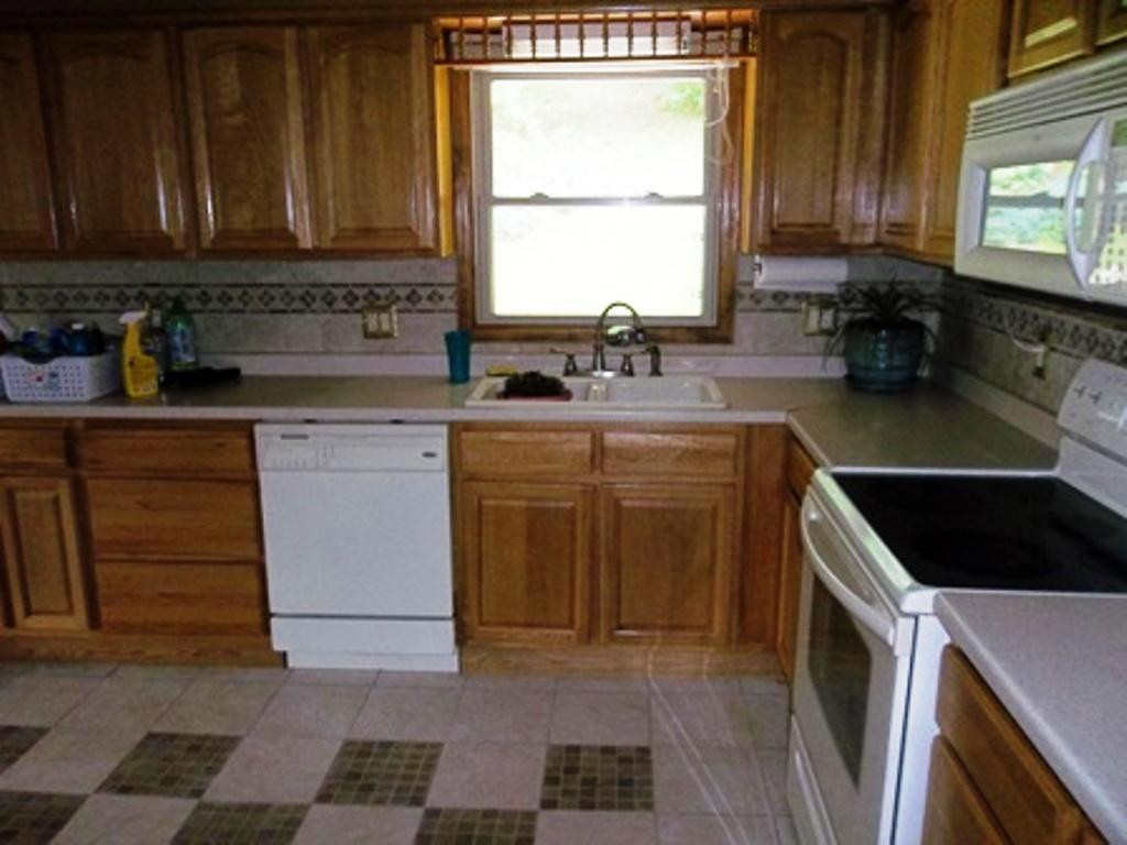 315 Fishery Loop Road Erwin, TN 37650 - Photo 9 of 24 Photo 9
